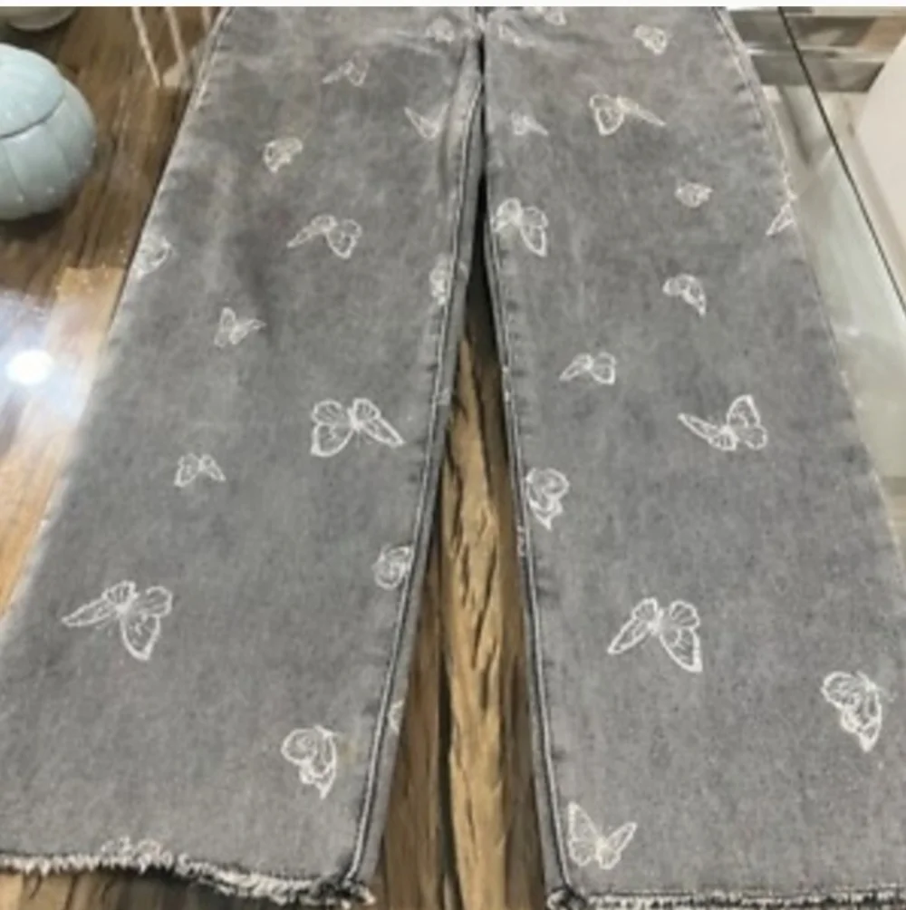Butterfly Embroidered Gray Women Jeans
